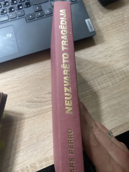 neuzvarēto traģēdija