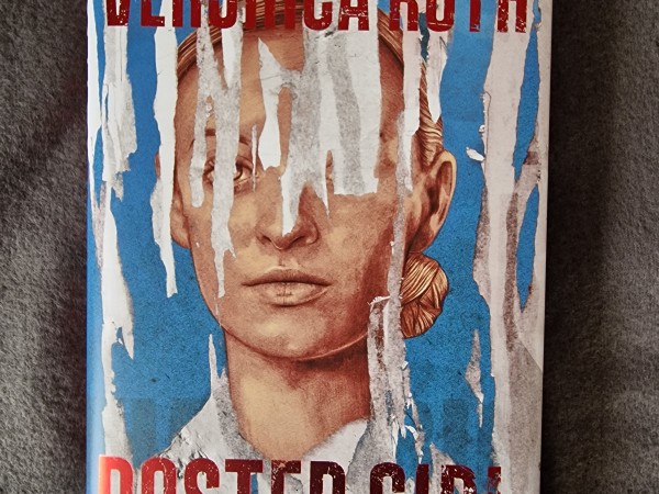 Poster Girl (Fairyloot Special Edition)