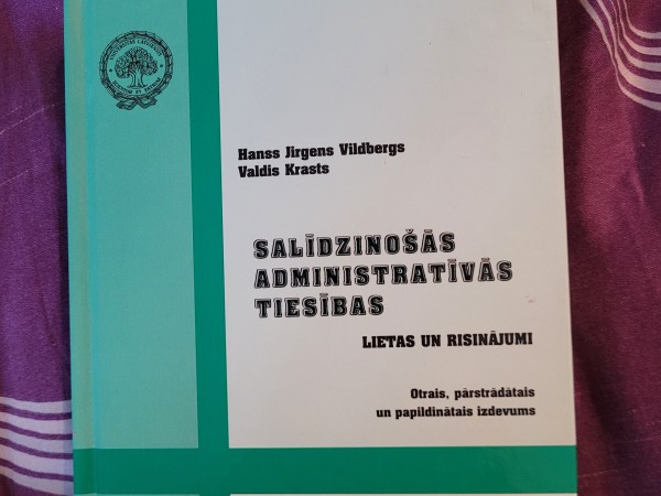 Salīdzinošās administratīvās tiesības