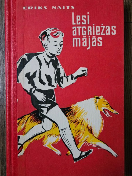 Lesi atgriežas mājās