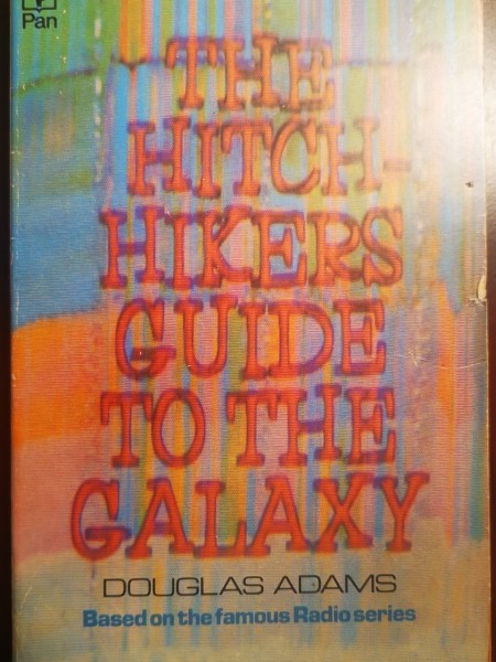 The hitch-hikers guide to the galaxy (Commemorative edition vol 1)