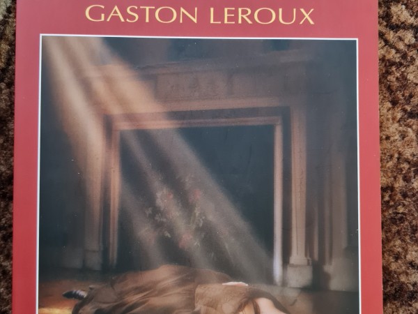 The mystery of the yellow room