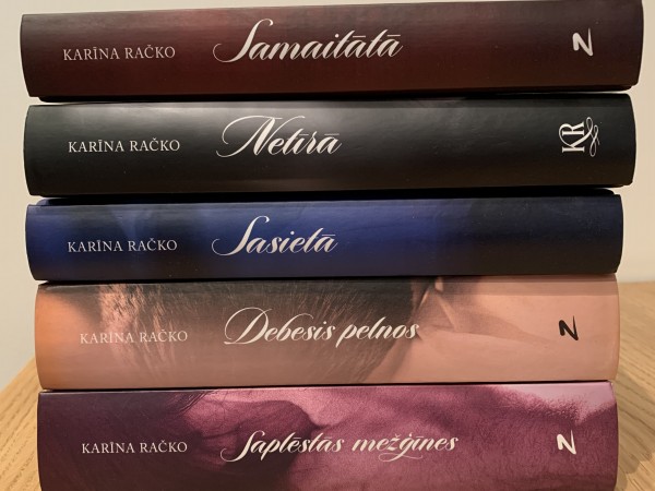 Saplēstās mežģīnes, Debesis pelnos, Samaitātā, Sasietā, Netīrā