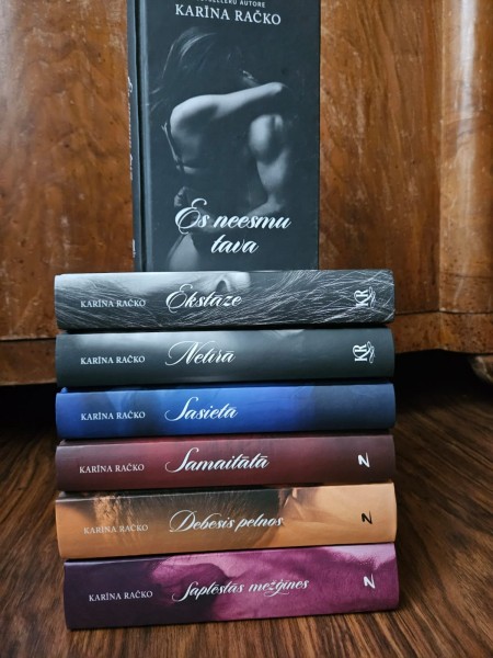 Saplēstās mežģīnes, Debesis pelnos, Samaitātā, Sasietā, Netīrā, Ekstāze un Es neesmu tava