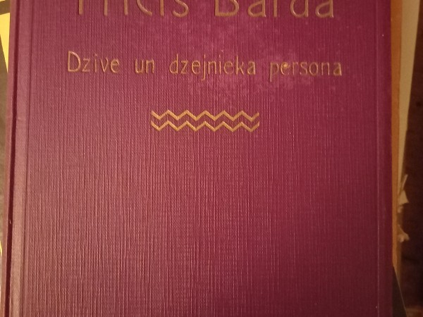 Dzīve un dzejnieka persona