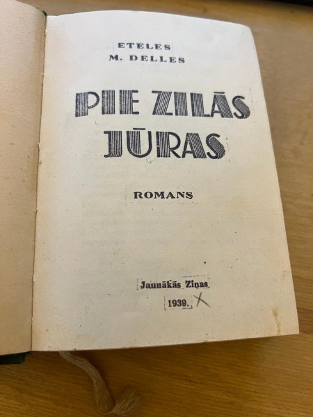 Pie zilās jūras