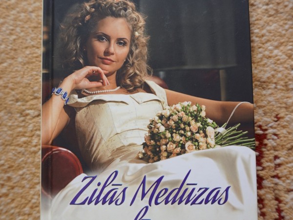 Zilās edūzas noslēpums