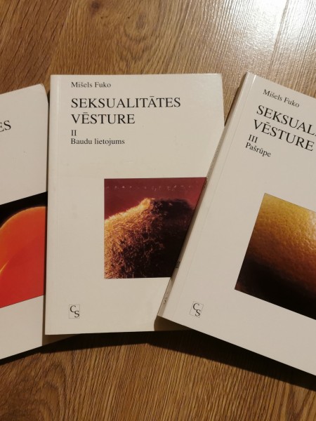 Seksualitātes vēsture I (Zinātgriba), II (Baudu lietojums), III (Pašaprūpe)
