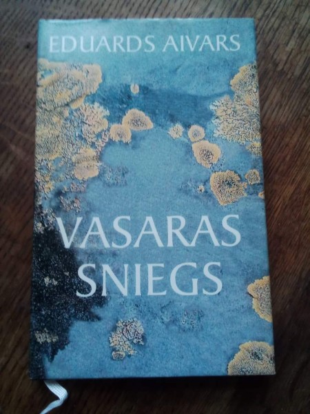 Vasaras sniegs