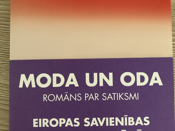 Moda un oda romāns par satiksmi