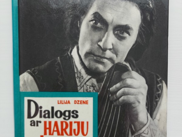 Dialogs ar Hariju Liepiņu