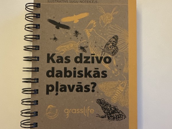 Kas dzīvo dabiskās pļavās?