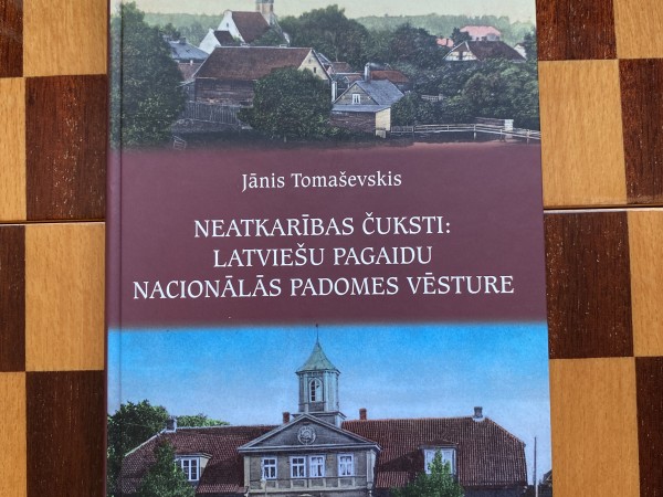 Neatkarības čuksti: Latviešu pagaidu nacionālās padomes vēsture
