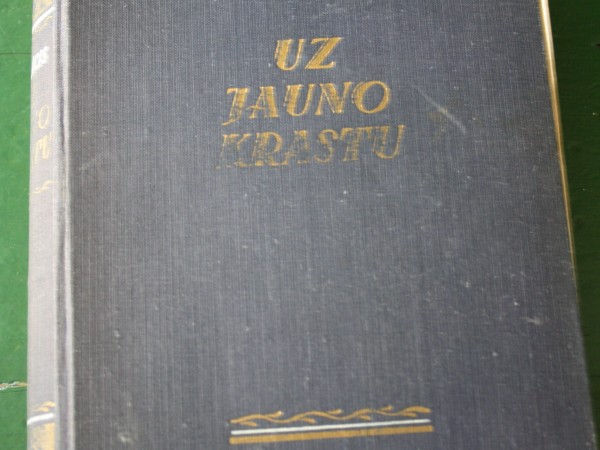Uz jauno krastu