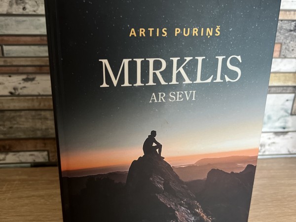 Mirklis ar sevi