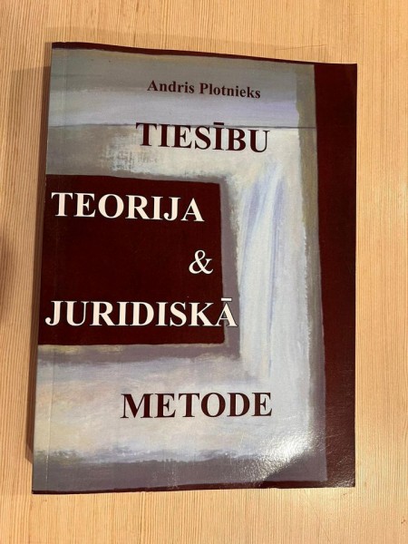 Tiesību teorija un juridiskā metode