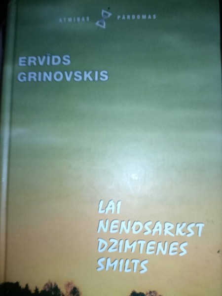 Lai nenosarksts dzimtenes smilts