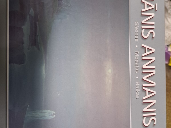 Gleznas.Medaļas.Haikas