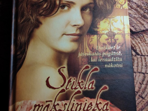 Stikla makslinieka meita