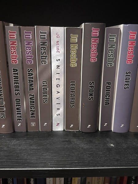 Sikspārnis un pārējās 12 grāmatas