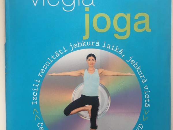 Vieglā joga 15 minūtēs