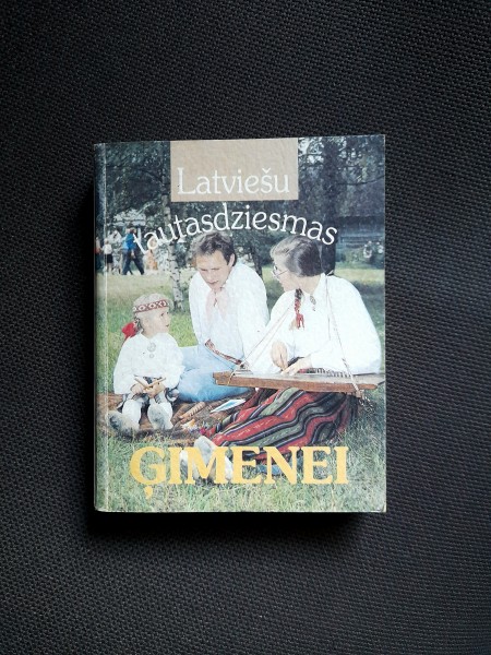 Latviešu tautasdziesmas ģimenei