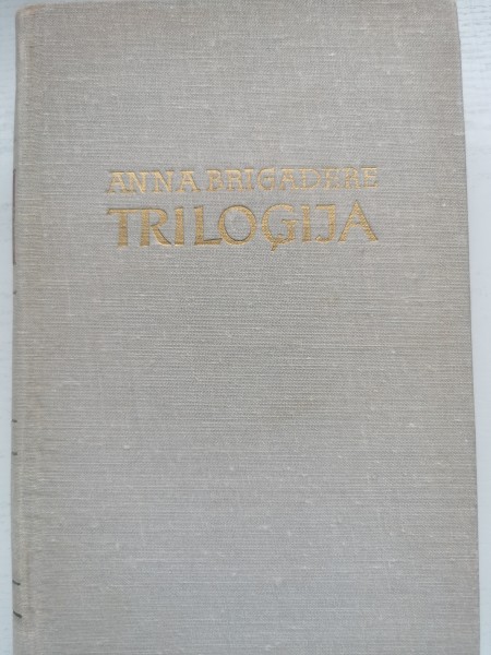Triloģija.
