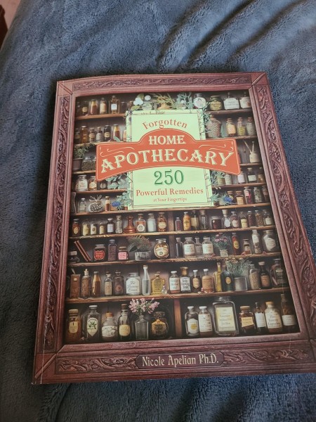 Aizmirsta mājas aptieka: 250 spēcīgi līdzekļi jūsu rokās