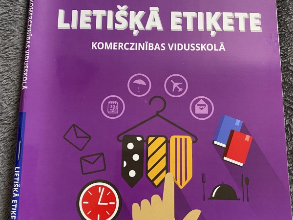 Lietišķā etiķete, Komerczinības vidusskolā