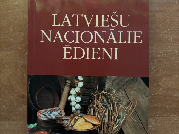 Latviešu nacionālie ēdieni