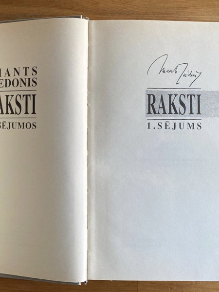Raksti 1