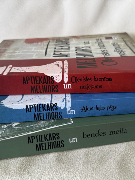 Aptiekārs Melhiors triloģija