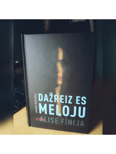 Dažreiz es meloju