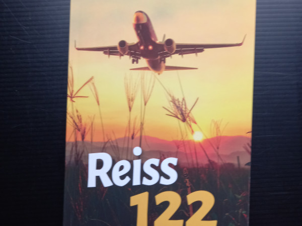 Reiss 122