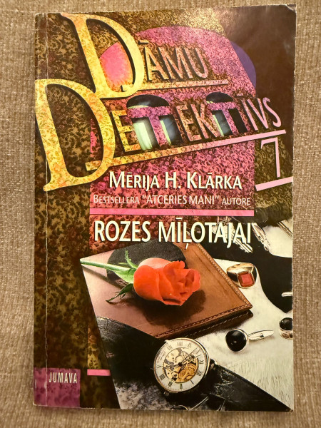 Dāmu detektīvs 7 - Rozes Mīļotajai