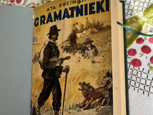 Grāmatnieki