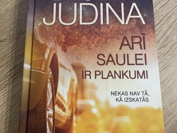 Arī saulei ir plankumi